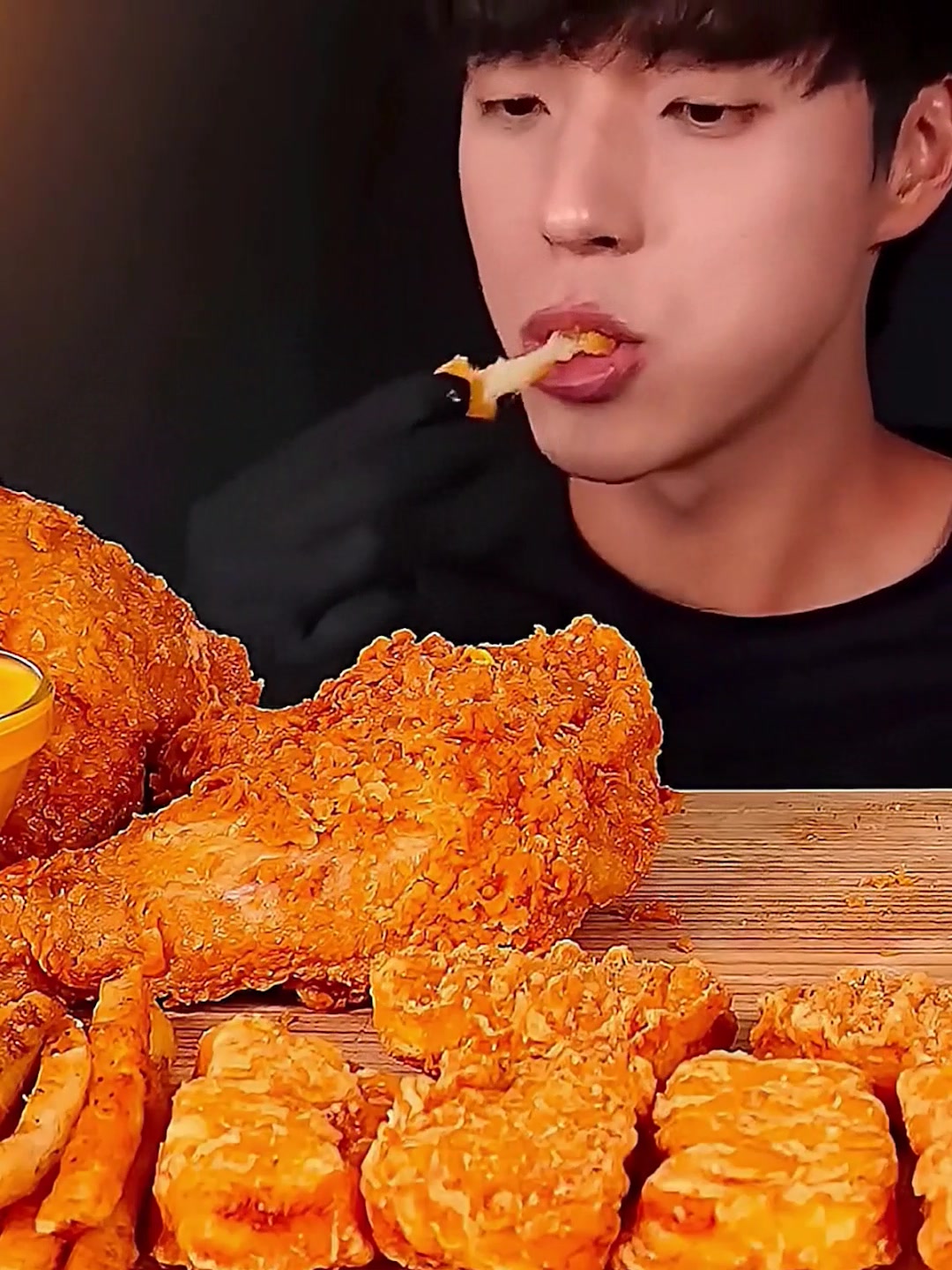 asmr-deep-fried-chicken-mukbang-super-crunchy-eating-challenge