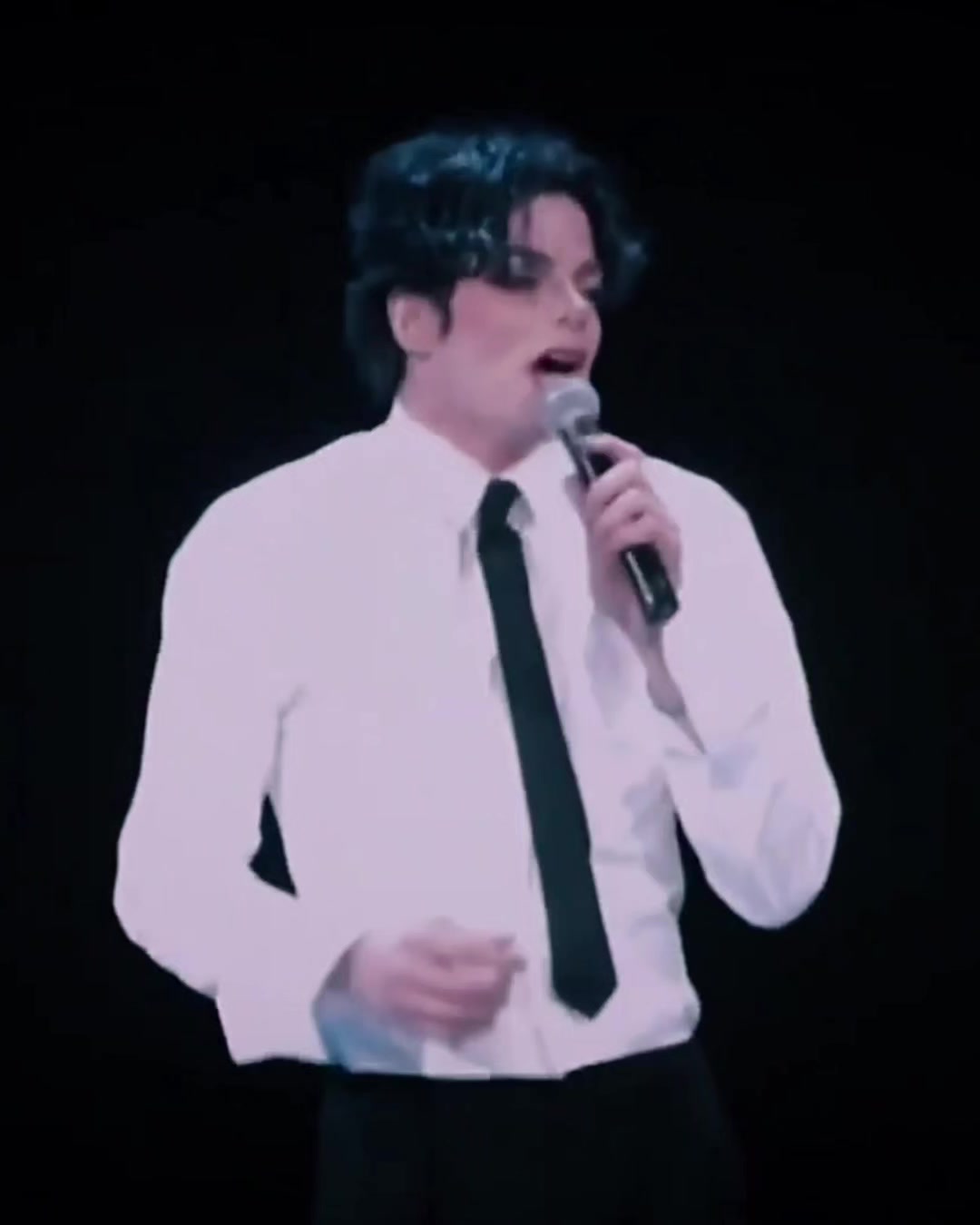 Michael Jackson - You Are Not Alone | Os Embalos Do Milênio | Facebook
