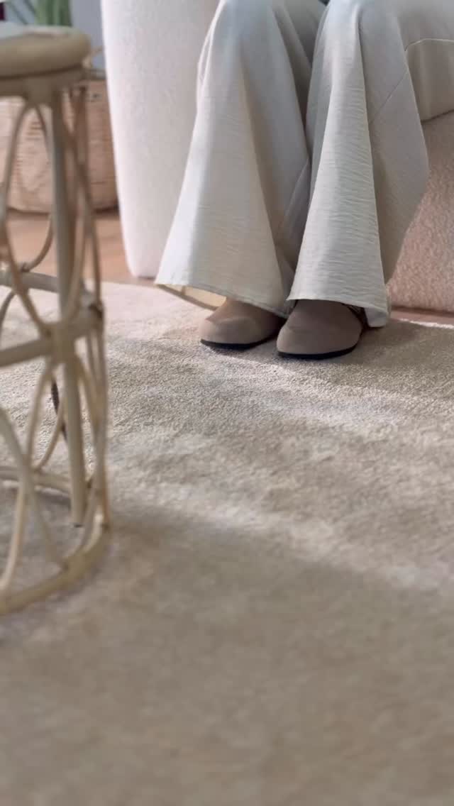 POV: Dein Raum bekommt endlich das Upgrade, das er verdient 😍, Der VEGAS Teppich von ESPRIT bringt sofort mehr Style & Gemütlichkeit in dein Zuhause – und aktuell zum reduzierten Outlet-Preis 💥, ✔️