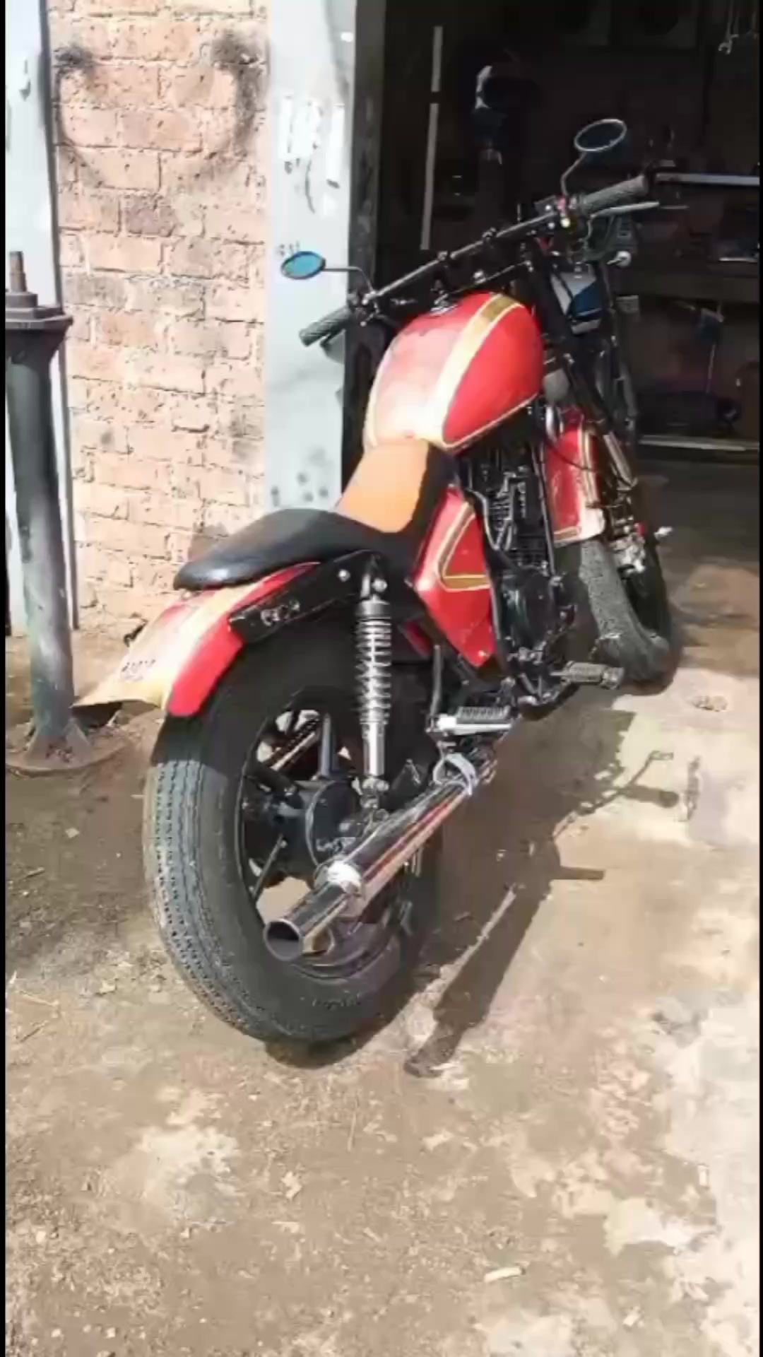 ngastem motor yg sudah dicustom, basic scorpio...gasskeun brodie))) # ...