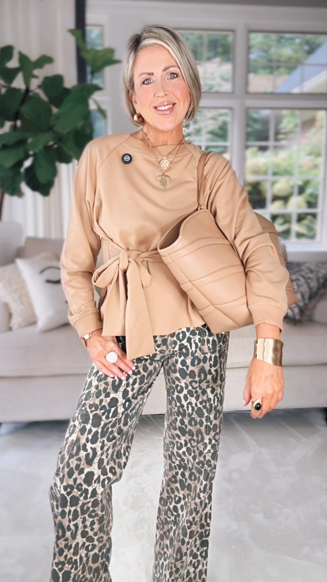 📣These viral Walmart leopard cargos just restocked — and they're