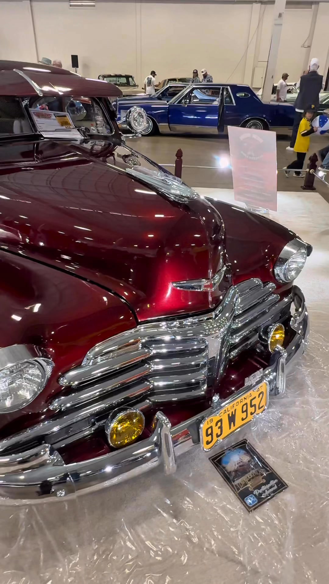 Straight out of the '40s with curves that never get old—this 1947