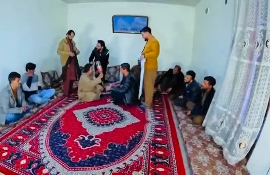گیم جالب حاجی منان و وحید | Deutsch lernen | Facebook