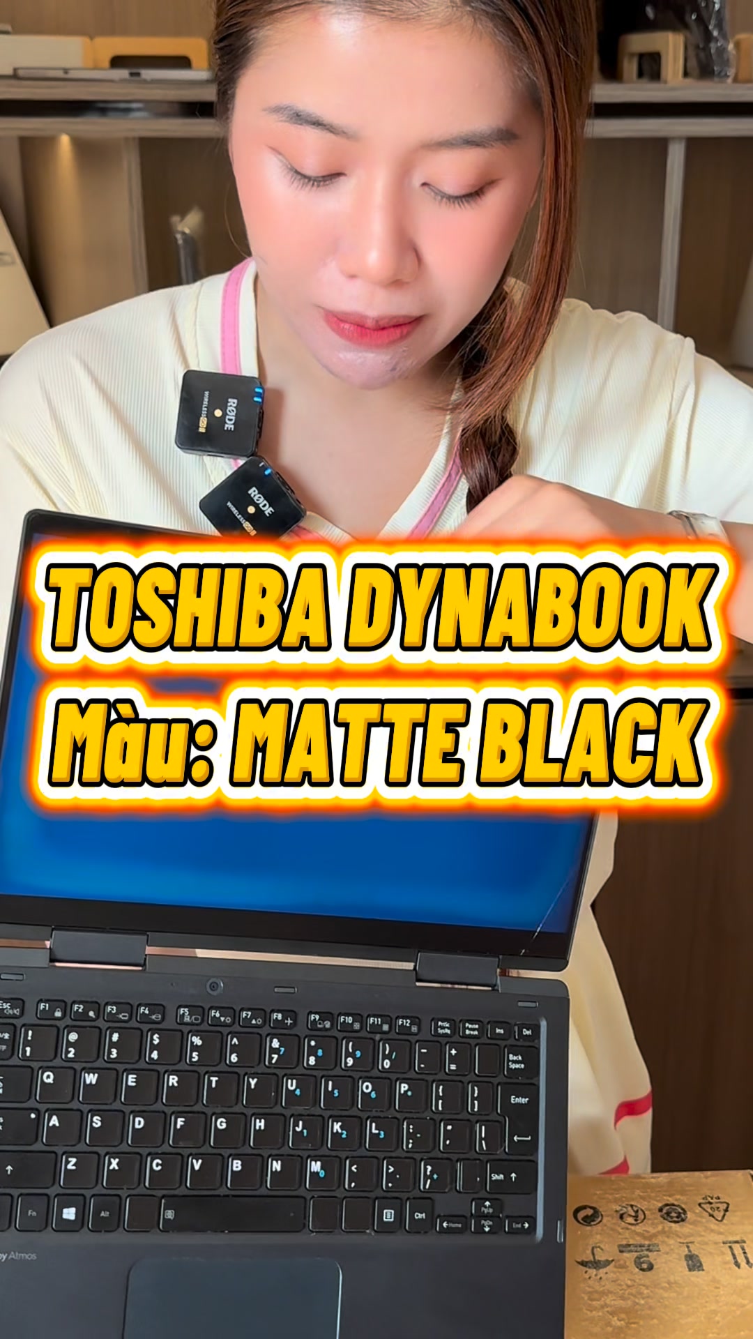 Chỉ 3tr9/máy Toshiba Dynabook V83/HS siêu nhẹ core i5 thế hệ 11