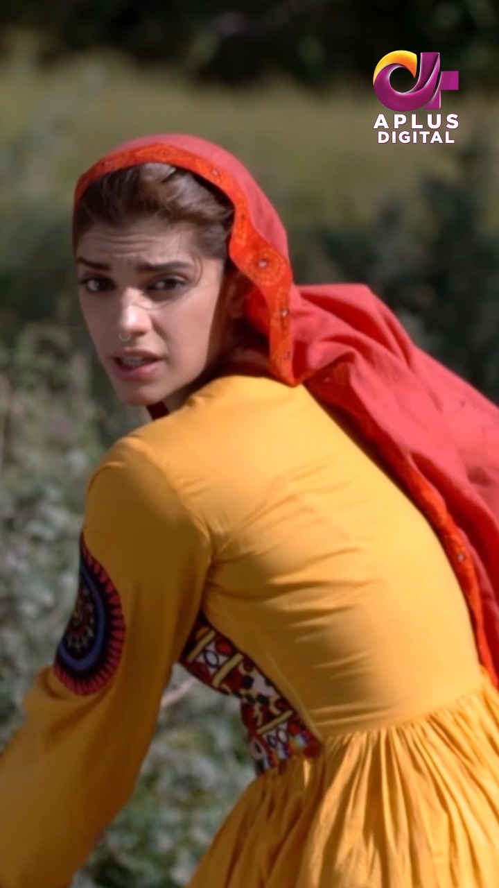hum nay goli ka awaz suna kiya hua baba #SanamSaeed #MohibMirza #reels ...