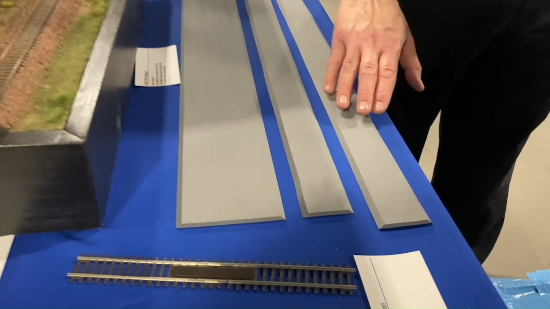 Curious about the new Walthers roadbed? Check out our video that we did ...