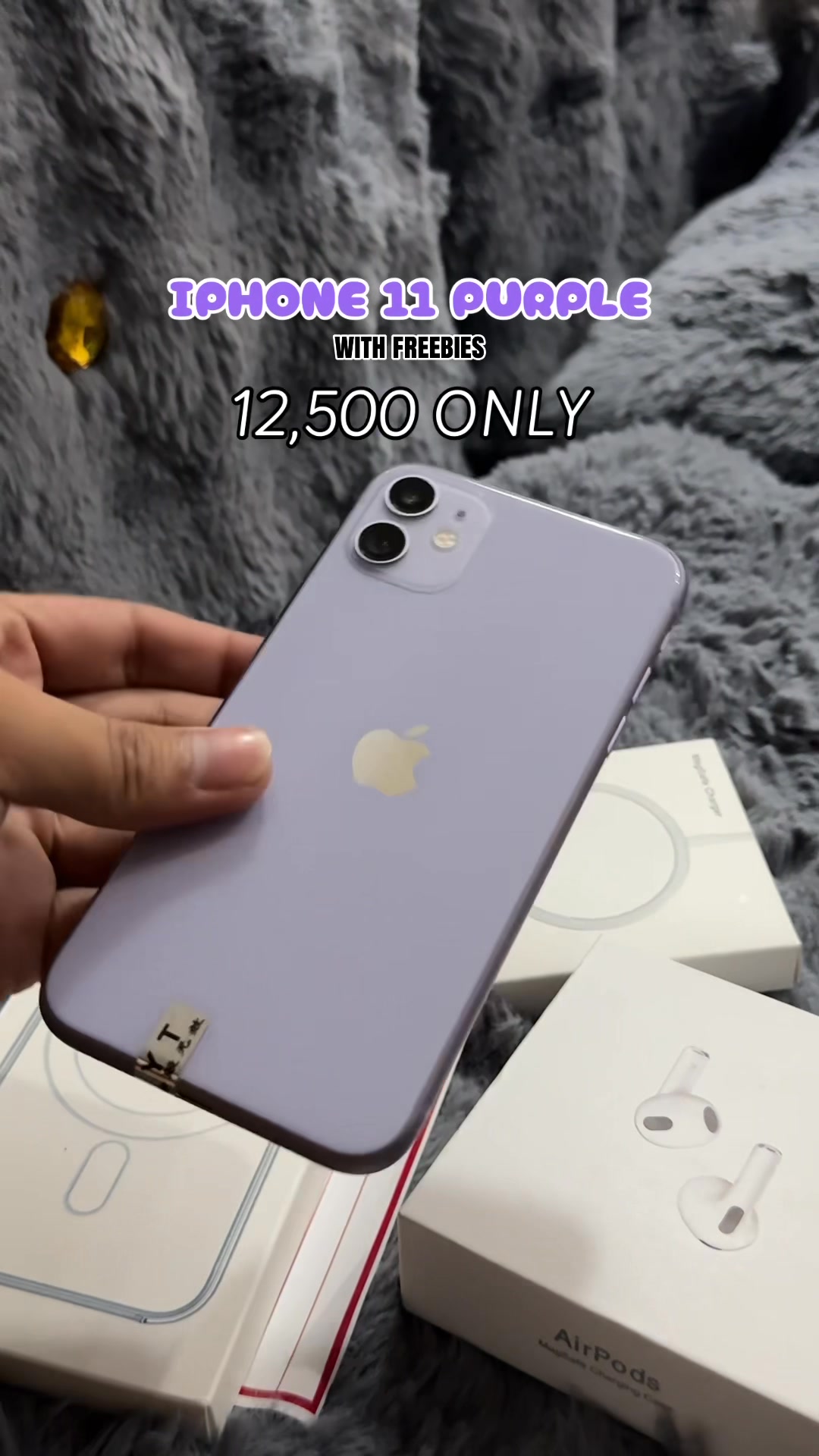 GIFT YOUR LOVEDONES ☺️🎁 GRAB YOURS AT JM Gadget’s IPHONE 11 | 64GB ...