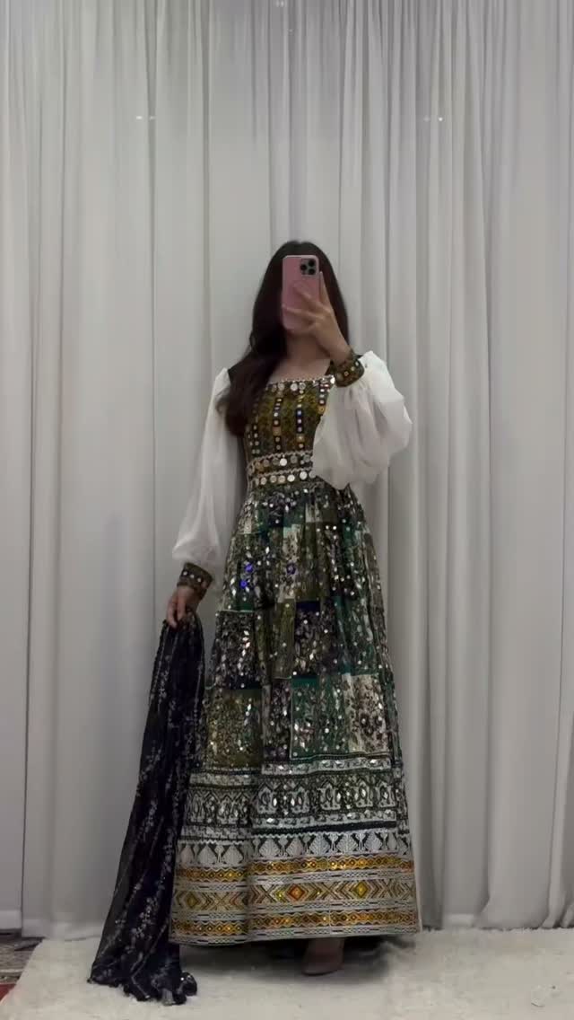new afghani dress design we customize 🇦🇫afghani dresses , •design by your dreams 💭, •dm to place your order , •worldwide shipping 🇬🇧🇺🇸🇨🇦🇩🇪🇬🇸🇫🇷DM to place an order Colour can be changed Can also be sold unstiteched or festive occasions Color:Tie-dye blue cotton cf-size-8xl Afghan girls Does a funeral attire