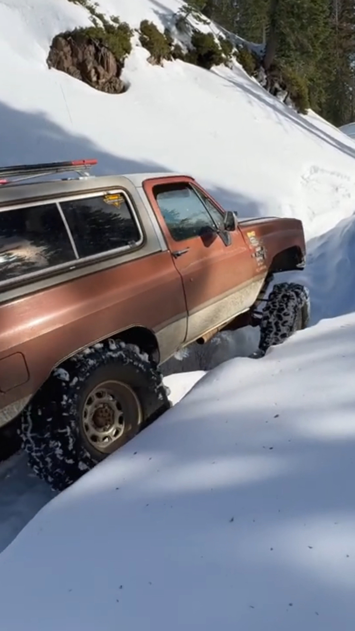 83 Blazer Crawling & Flexing Through Deep Snow Ruts #chevy #4x4 # ...