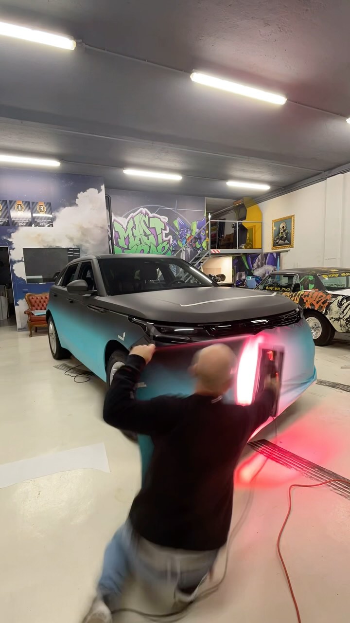 🖤 GRAFICA VELAR RANGE ROVER 🩵🖤 #mast_wrap_italia #wrapping #wraps #wrap ...