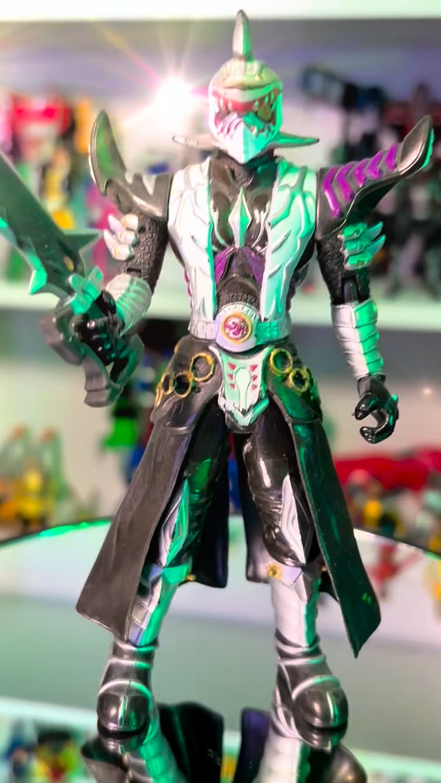 IT FIGURES! 🦈🗡️ 2003's Vexacus! ⚡️ #powerrangers #ninjastorm