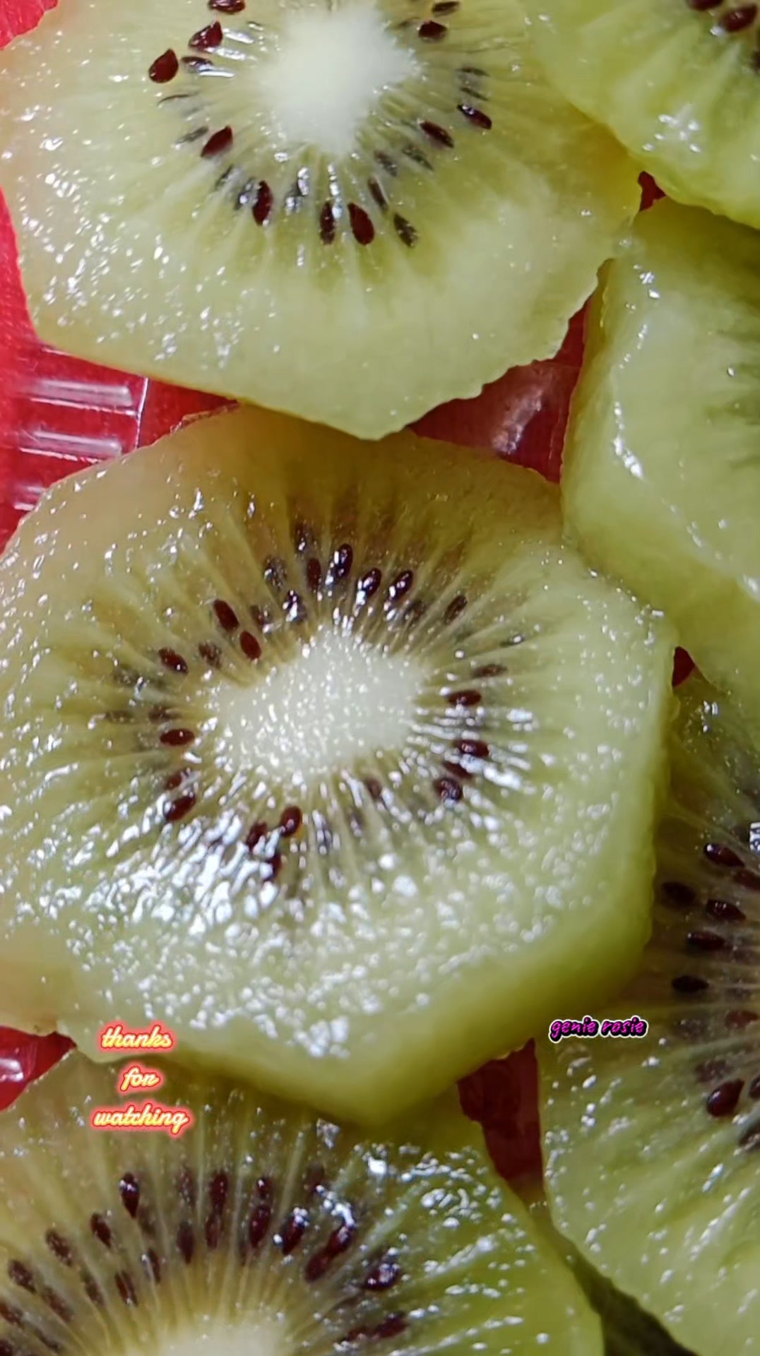 👑✨ Behold the Queen of Kiwi! 🥝🇯🇵 Meet the Japanese Jumbo