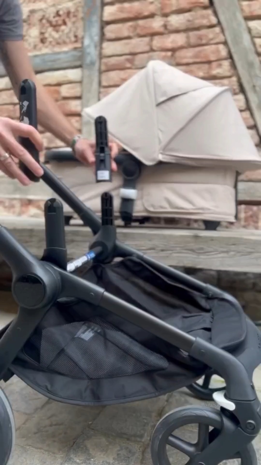 revolve 360 evenflo Revolve360 Slim 2-in-1 Rotating Car Seat with Quick Clean Cover baby stroller accessories Let us help you 10 Pre-rigged hooks Water color:Grayish White