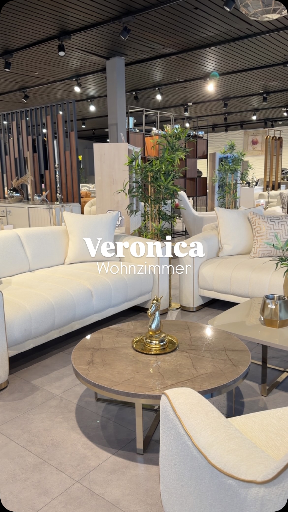 🛋️ Veronica Sofa-Set — , Jetzt Ihr Wohnzimmer neu gestalten!, Elegantes Design, hoher Sitzkomfort , und zeitlose Qualität — , das Veronica macht jeden Raum , zum Highlight. ✨, 💳 24 Monate 0 % Zinsen,