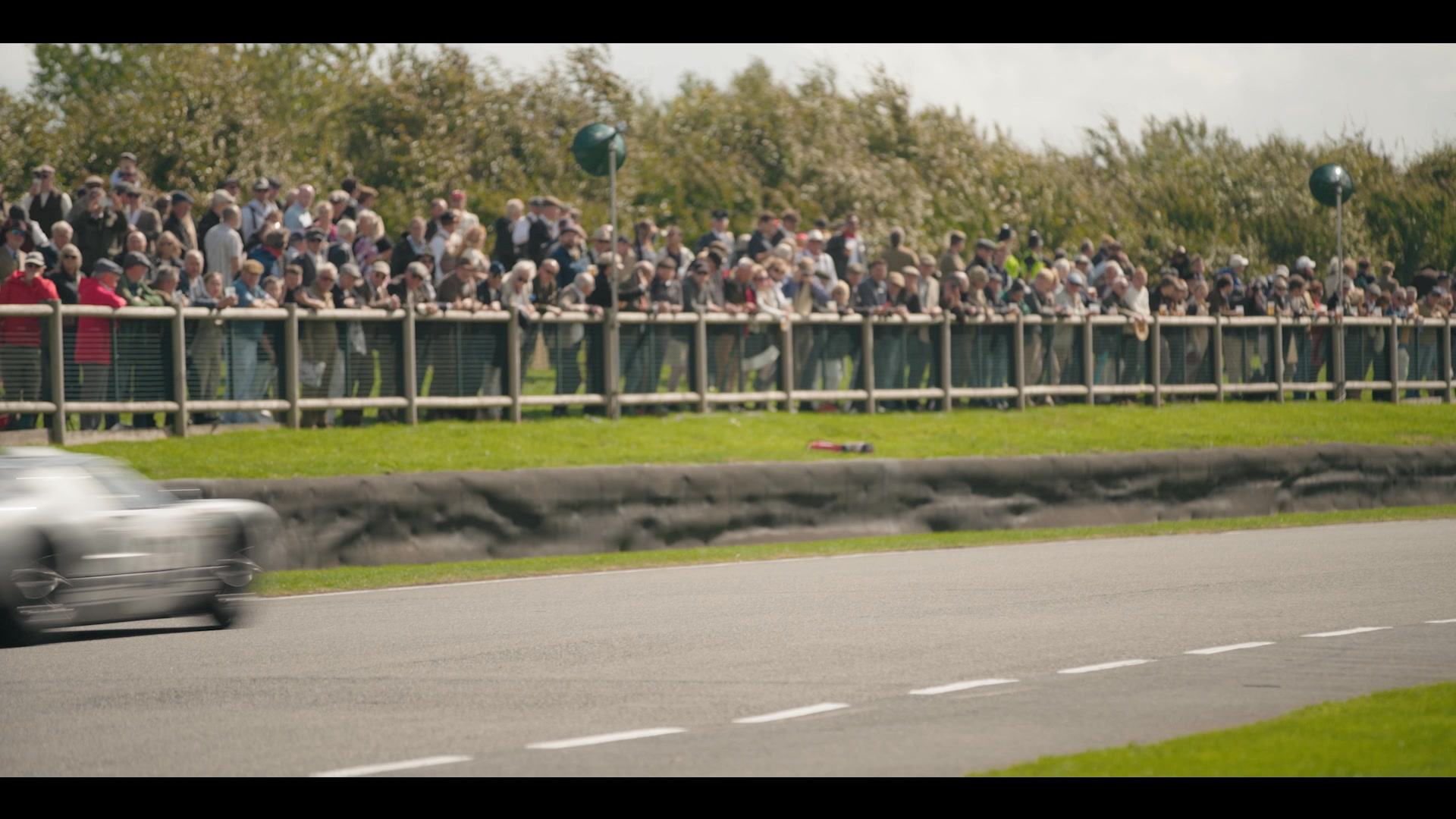 Calling all vintage lovers! Whether you're passionate about cars or ...