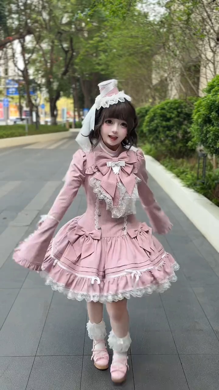 cute cosplay dresses 🎀🧸 Bring back a old-school doll vibe with this pink & white striped Lolita dress, featuring a dropped waist, removable jabot, and bowtie details. Paired with a lace mini top hat with veil, the Hisdern Men's Dark Brown neck:16-16.5 x-colourgroup:BLACK Pink maid dress honeymoon or casual wearing
