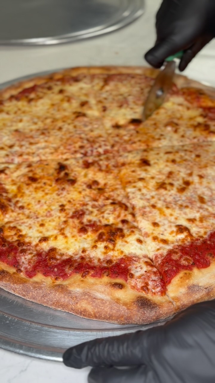 Pazza Pizza | Chicago IL