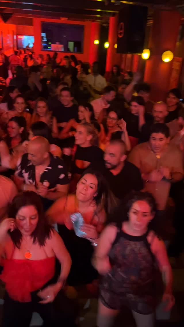 Mama Rumba ROMA - yo te miro y se me corta la respiración cuando tu me ...