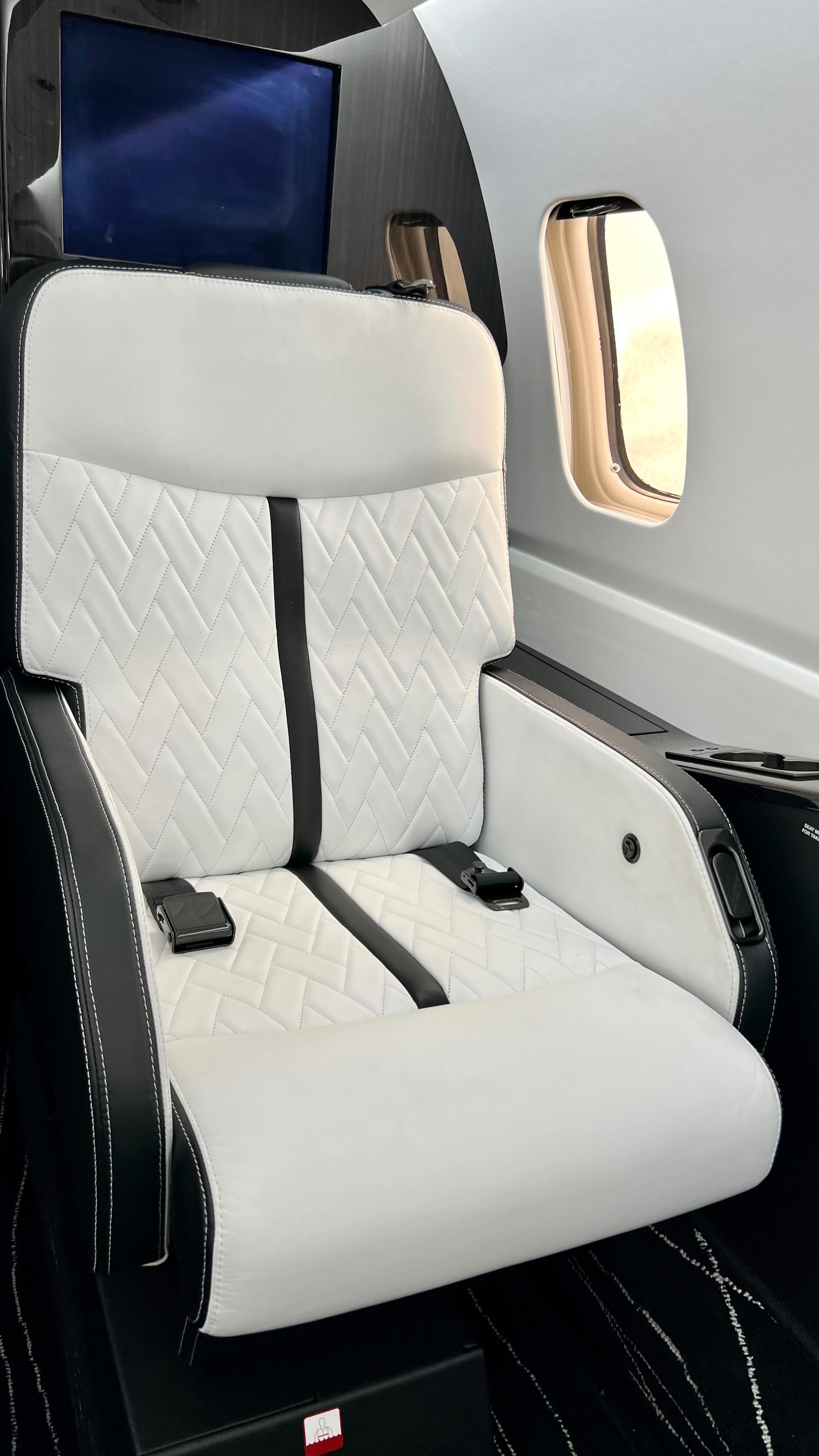 Piaggio Avanti P180 Complete Interior Upgrade” Experience the ...