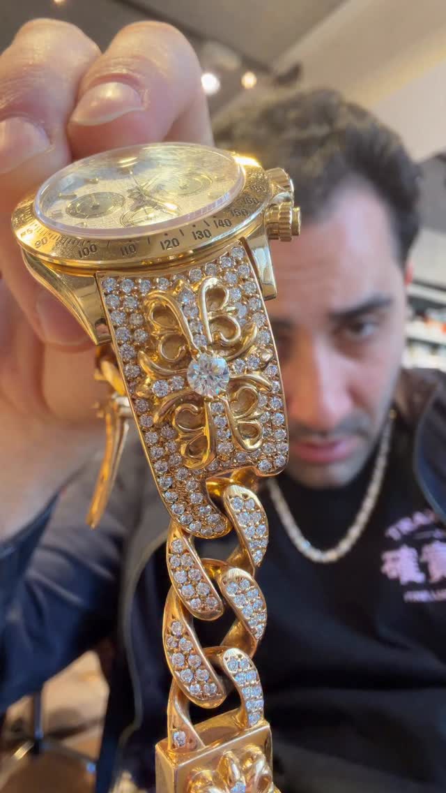 Chrome hearts fans got something crazy for you. Hit @ankur.trax