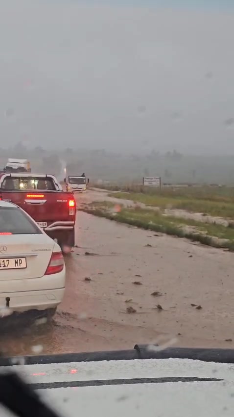 nella-sent-us-this-video-of-some-flooding-near-bronkhorstspruit-in