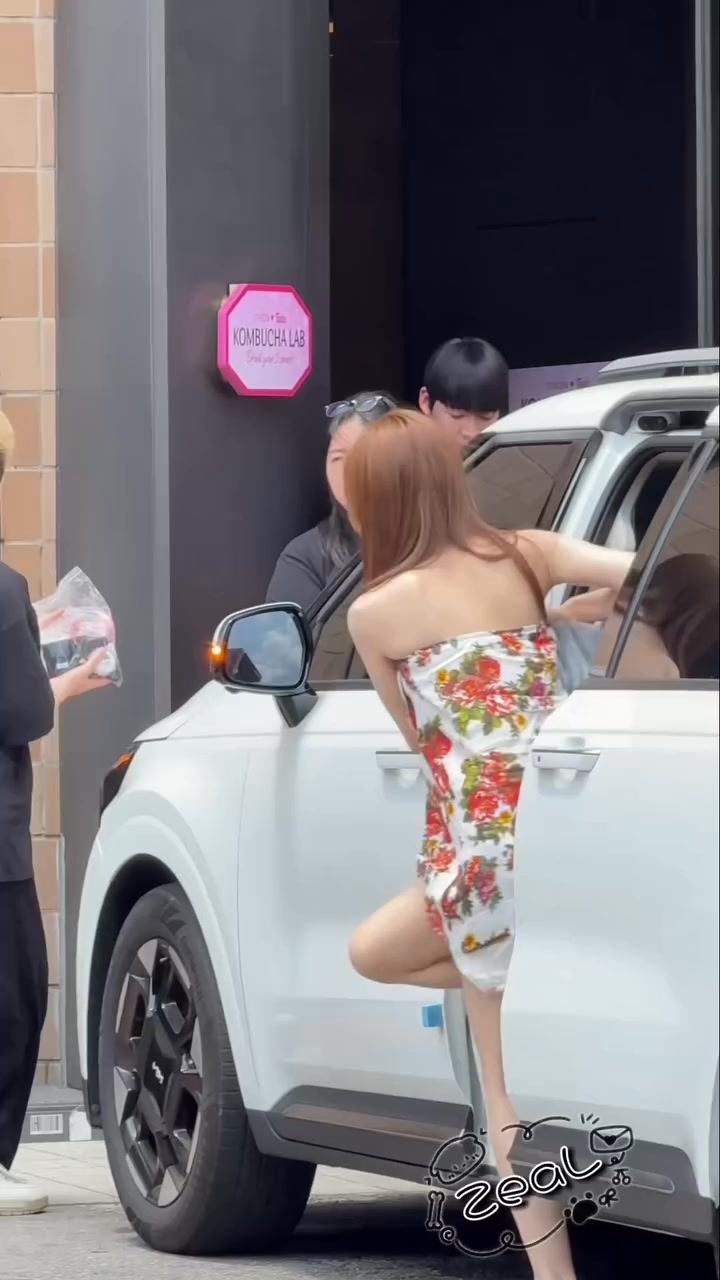 HD Twice photos - HD Twice photos added a new photo.