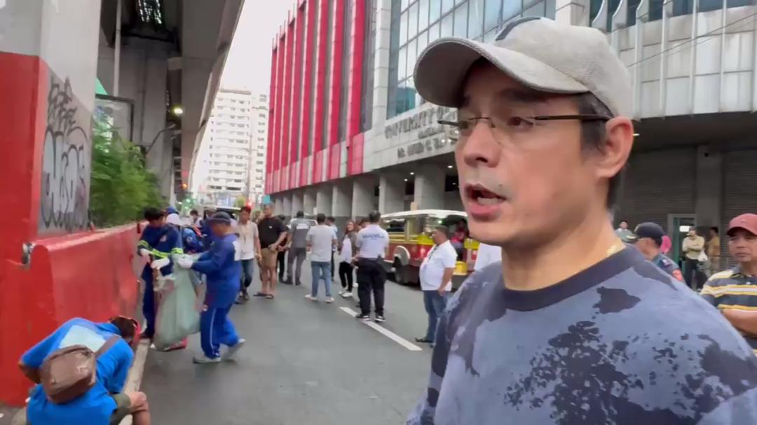 WATCH: Batay sa inisyal na ulat, isang Filipino-Chinese at isang ...