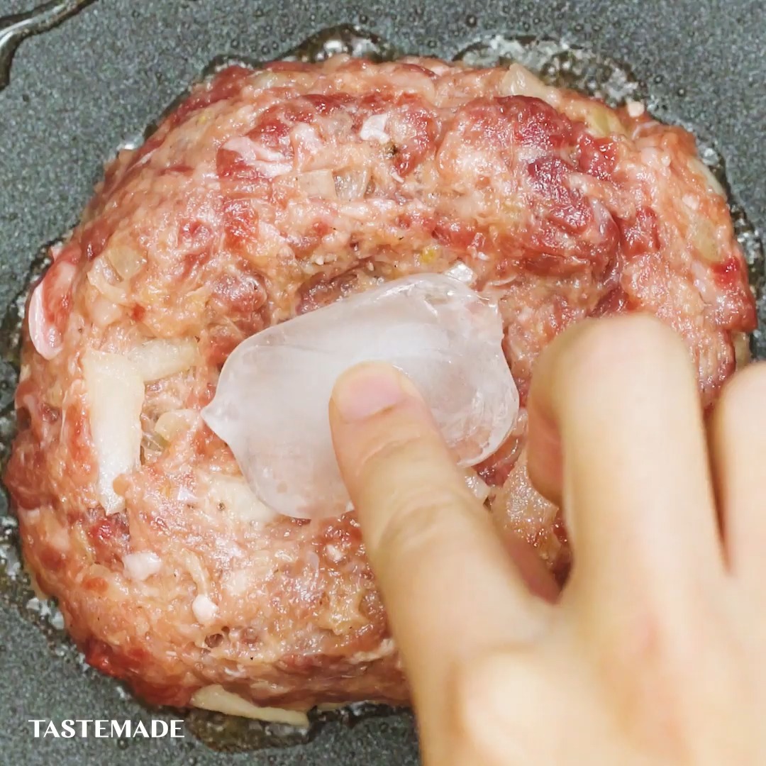 ハンバーグ 肉汁 裏 ワザ