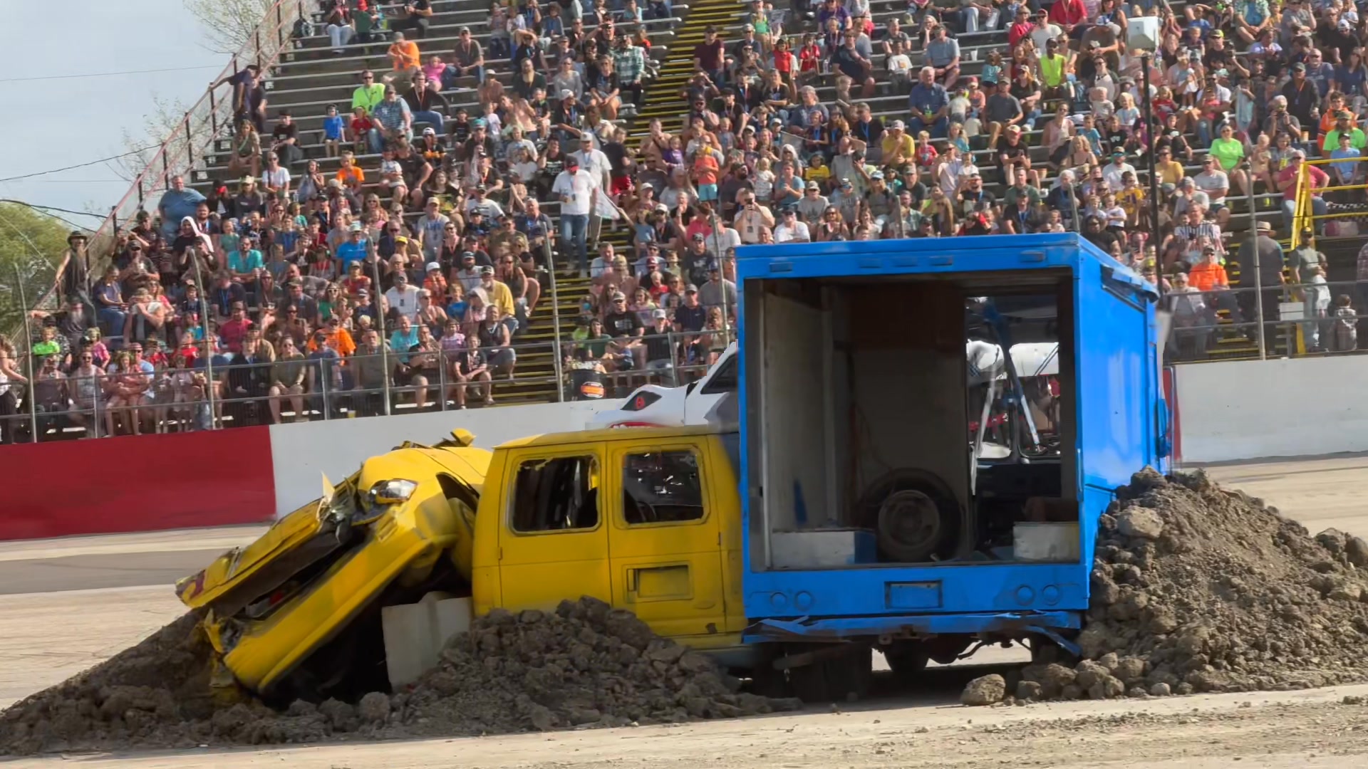 Dan Dahlgren Wins Freestyle in Morris, IL! #2xtrememonstertrucks #2025 ...