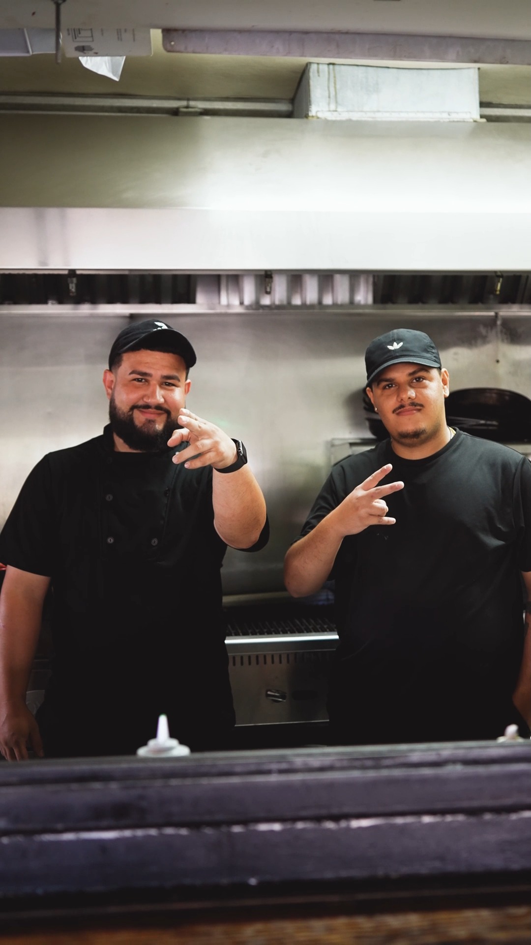 👨‍🍳 Nuestro equipo, nuestro corazón 👩‍🍳 Ellos son el motor, la esencia ...