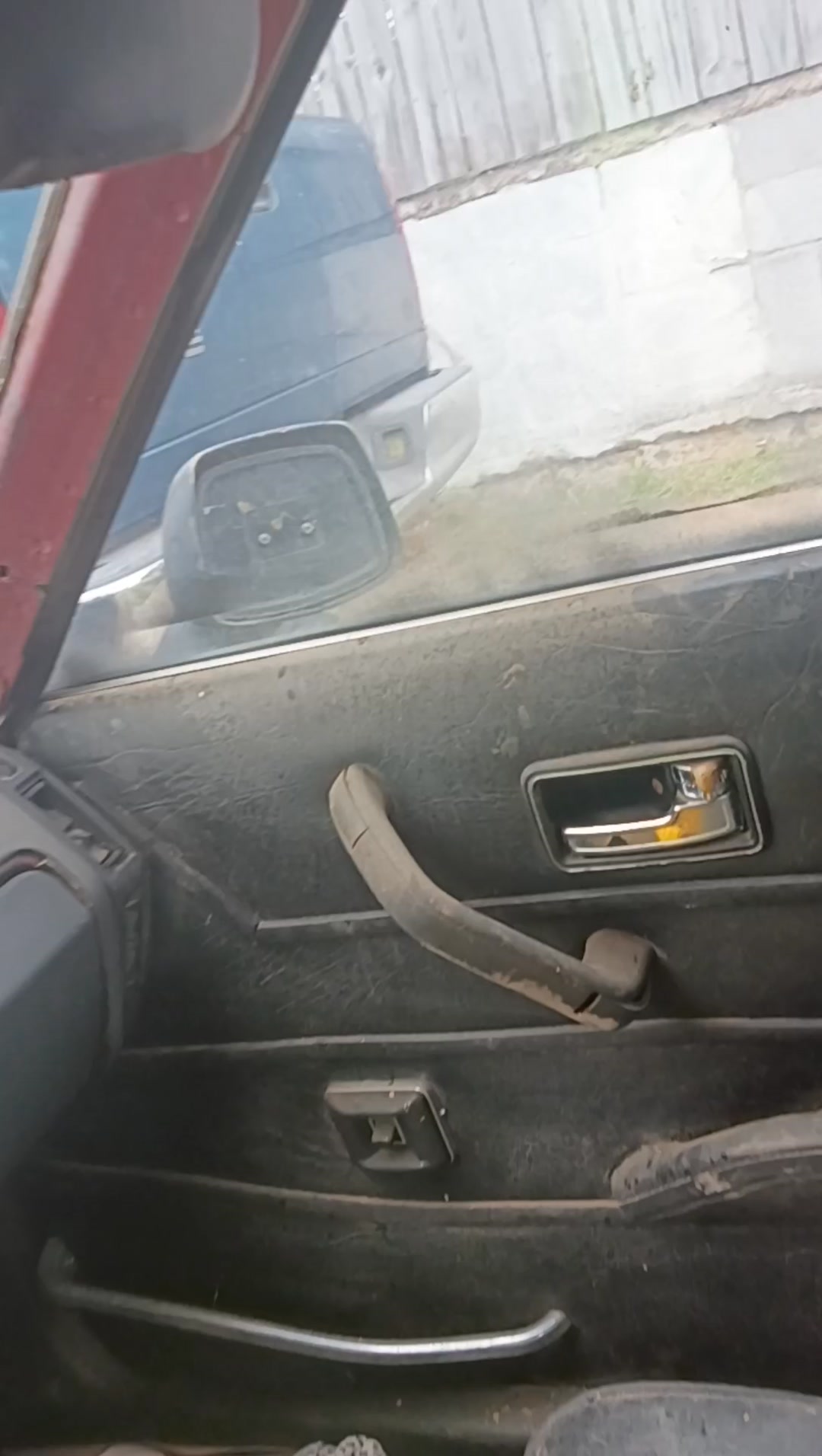 How to fix a stuck passenger door on a 280zx