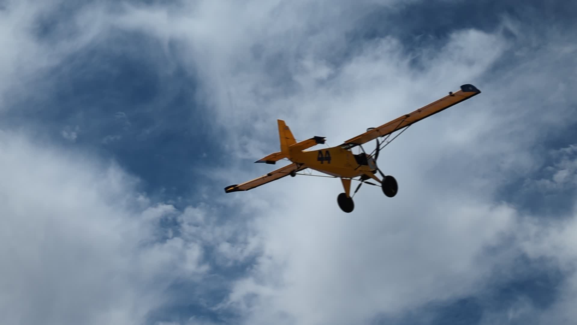 Steve Henry taking off from SWAMPSTOL | National STOL Series | Facebook