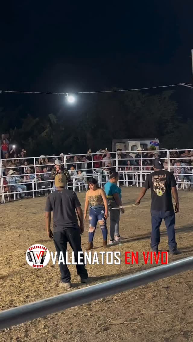 Mucha arrastrada vea jajajjajajjaa | Vallenatos Del Recuerdo