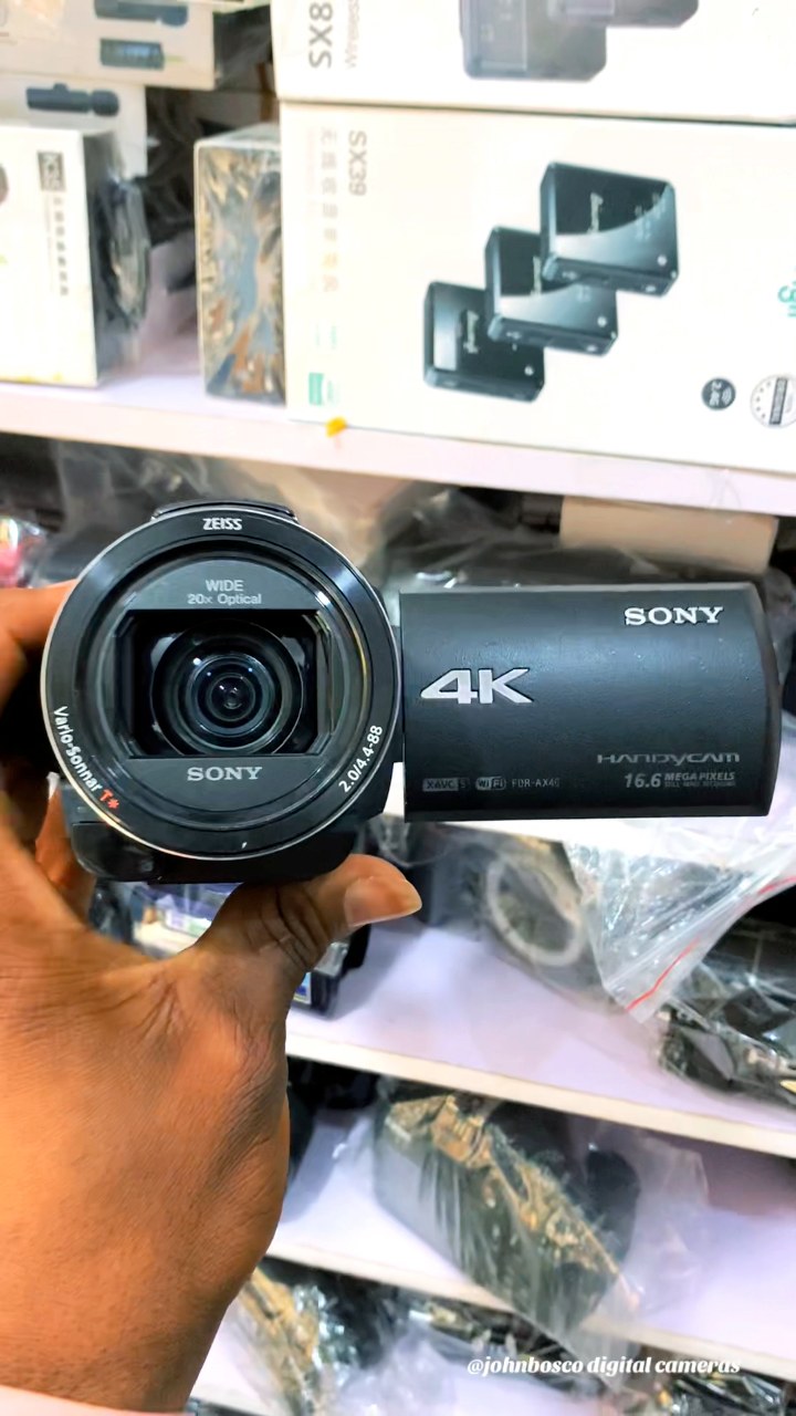 Sony FDR-AX40 4K UHD Camcorder Built in 64GB internal memory