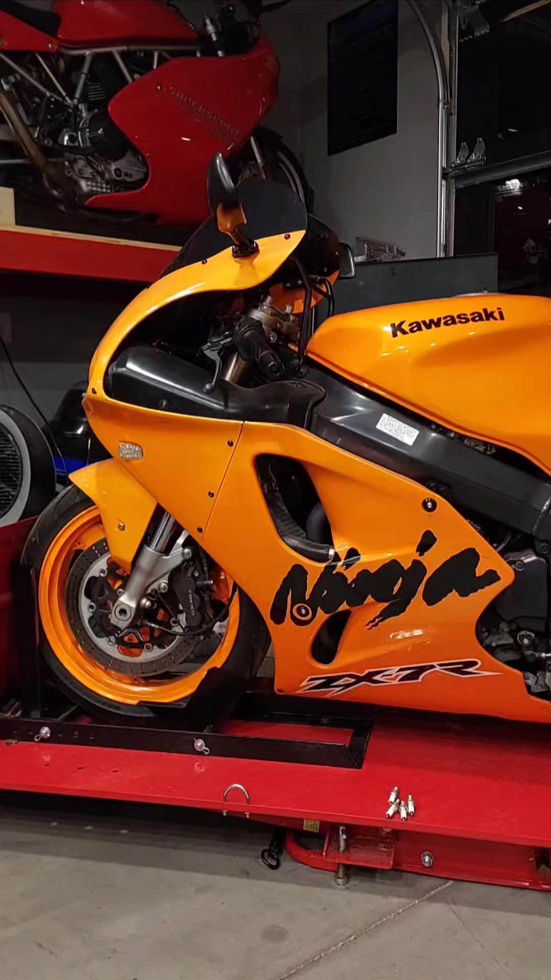 Leave a comment if you are out there. Kawasaki ZX7 in Orange is my