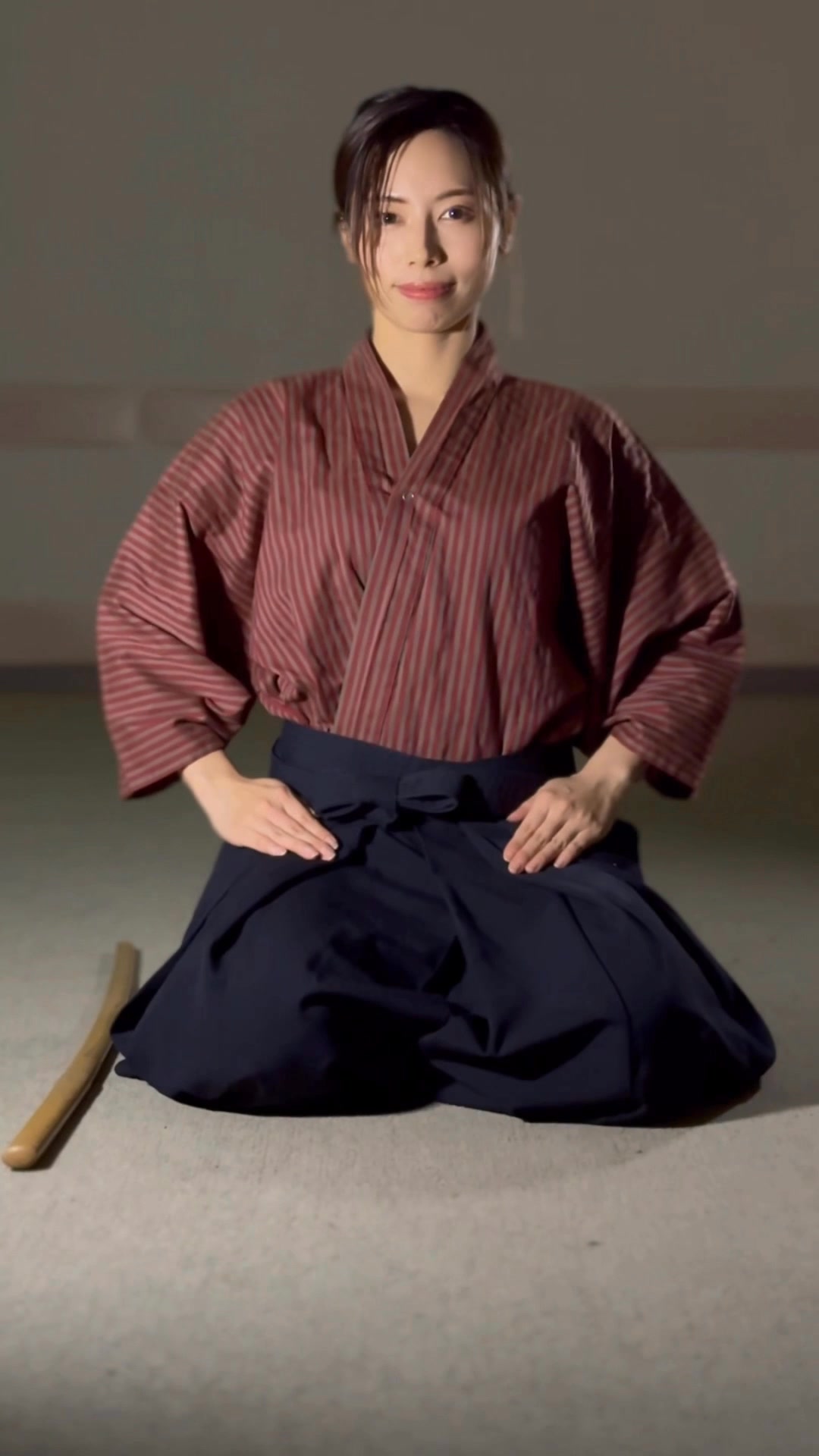 お辞儀Ojigi” is the traditional Japanese bow. It expresses respect