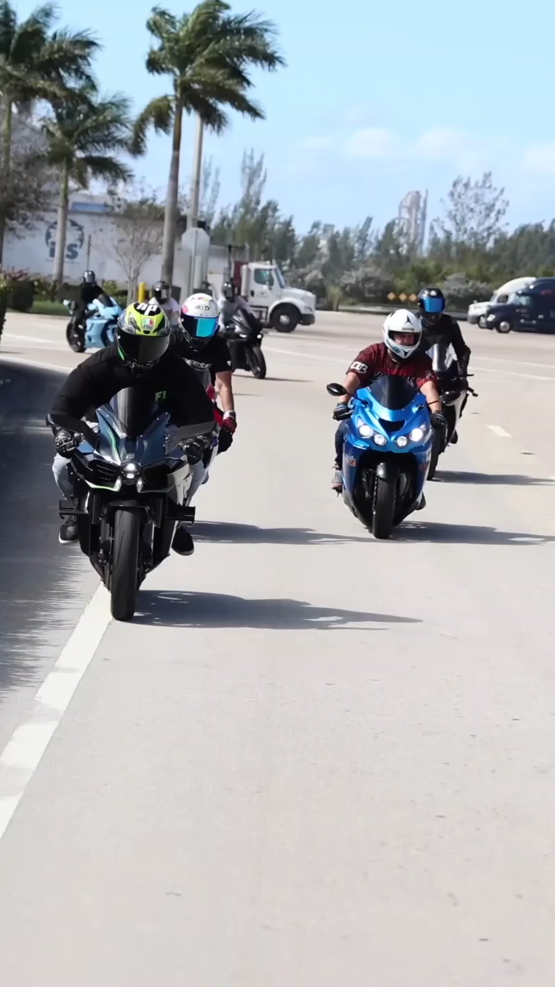 World's fastest superbikes on the highway | Los Angeles, CA