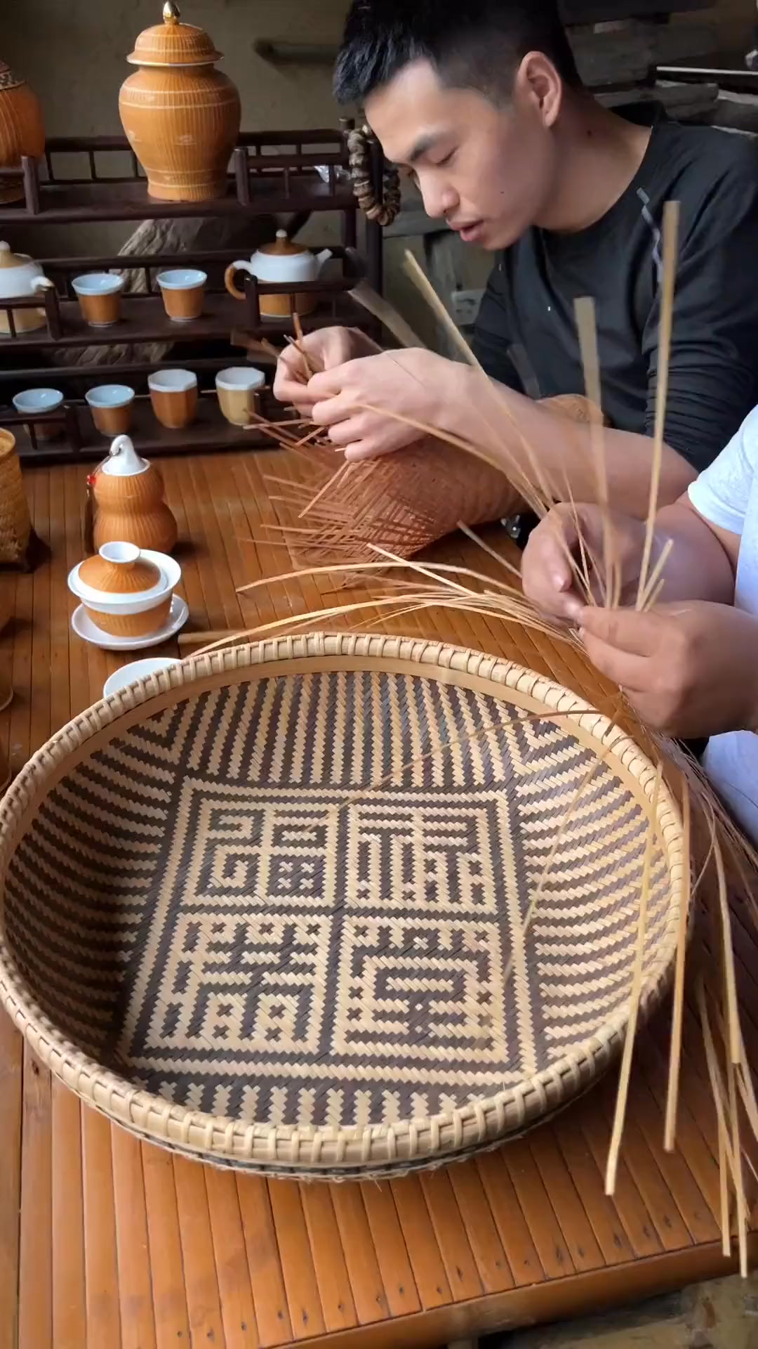 Rổ tre | Anh nông dân yêu cây tre | Facebook