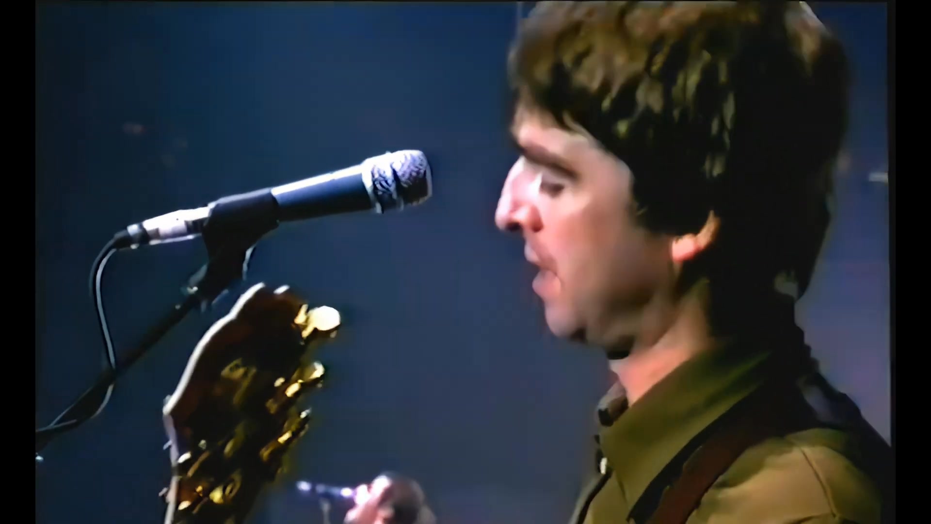Oasis - Be Here Now. Earls Court 1997 ?