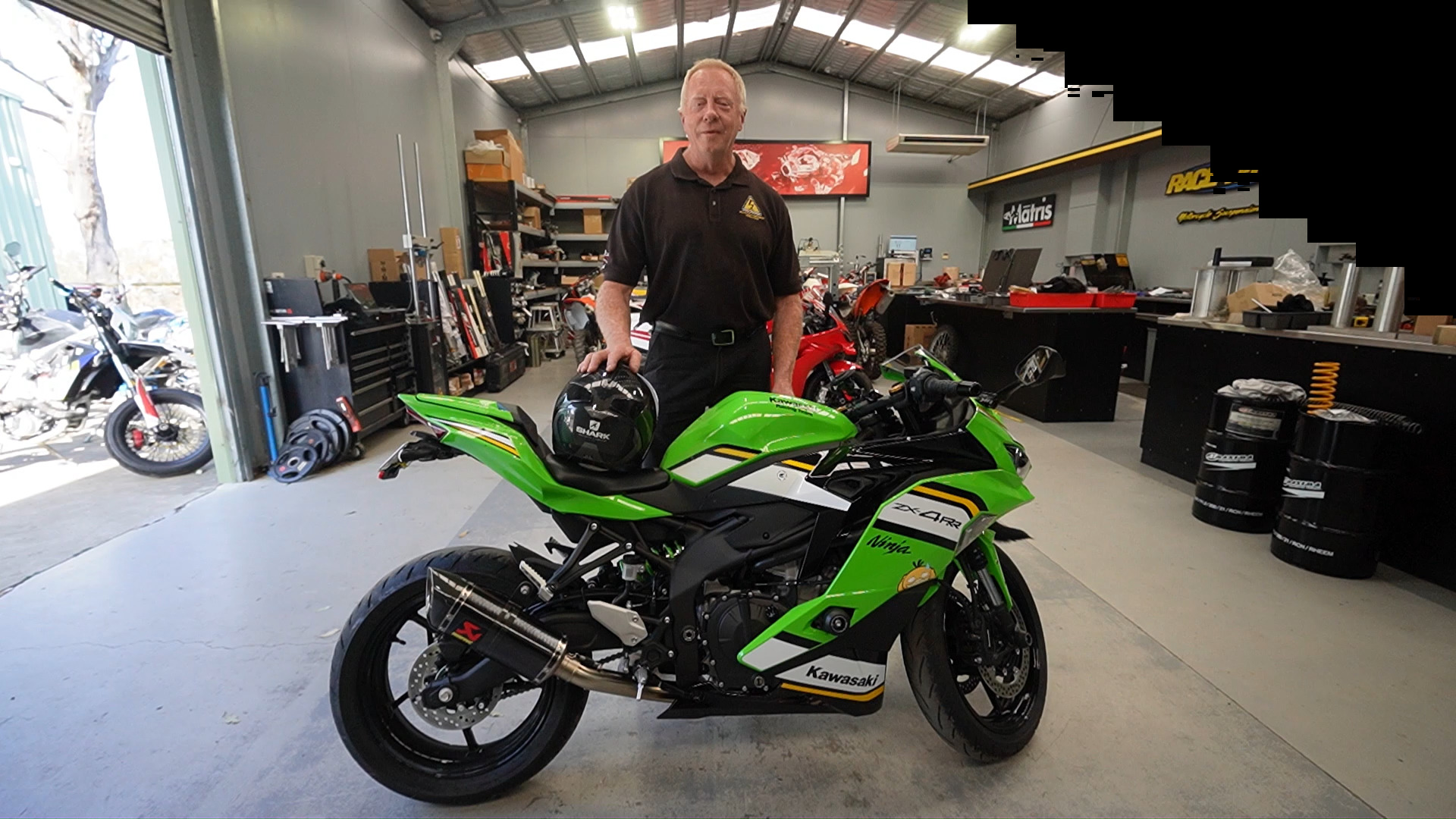 Diecast Car Collection for Gift or Display, Kawasaki Ninja 400 and