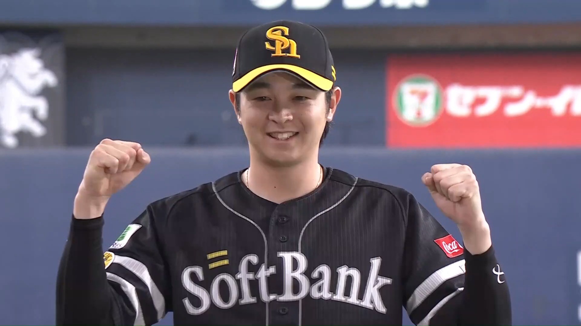 福岡ソフトバンクホークス - 李大浩選手が入団会見「福岡の英雄に