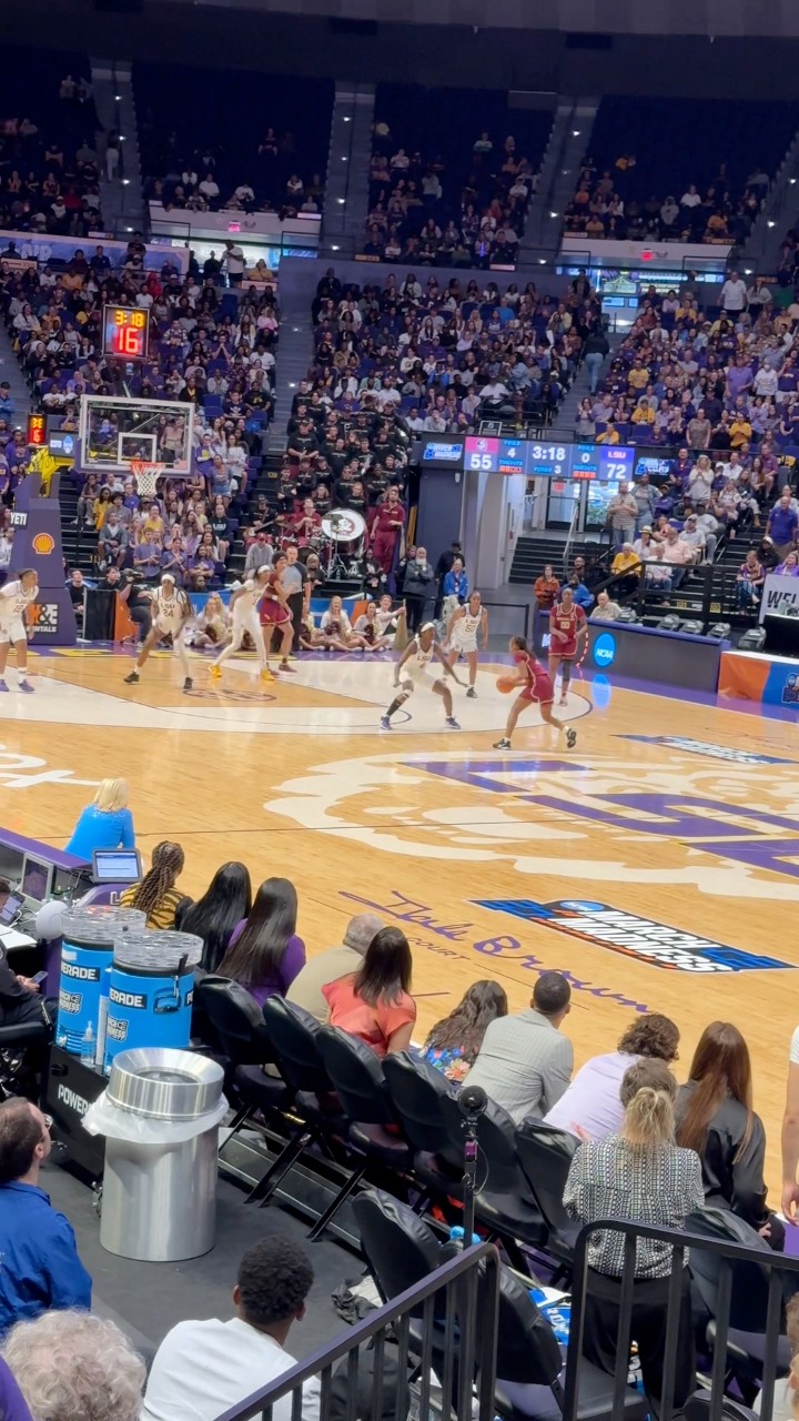 The #PMAC be rocking!!! 😂Like @Flaujae said in her interview the other ...