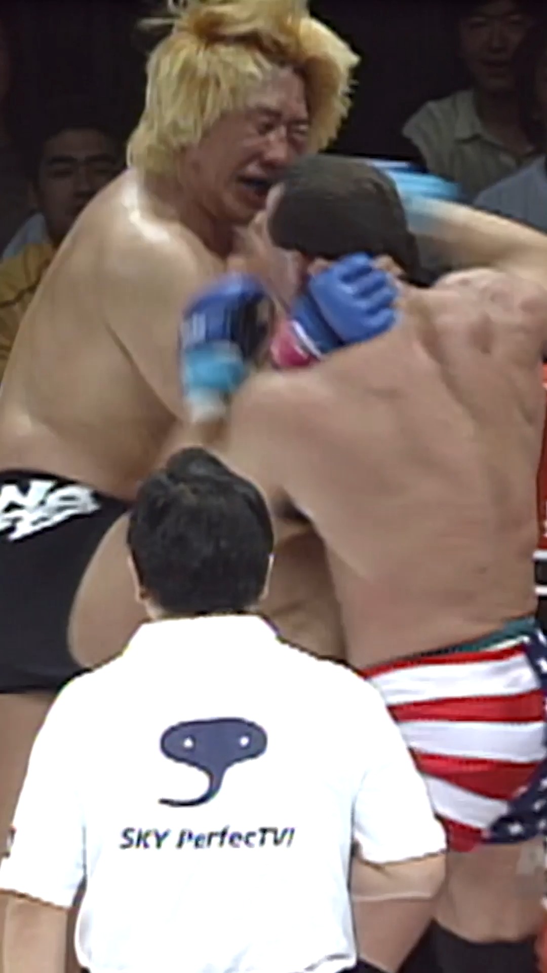 Rock 'em Sock 'em Robots 🤖 👊 🔥 #OnThisDay in 2002: Don Frye and