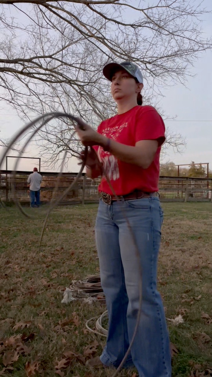 Gotta love the untangling part! Making tie ropes out of old ropes ...