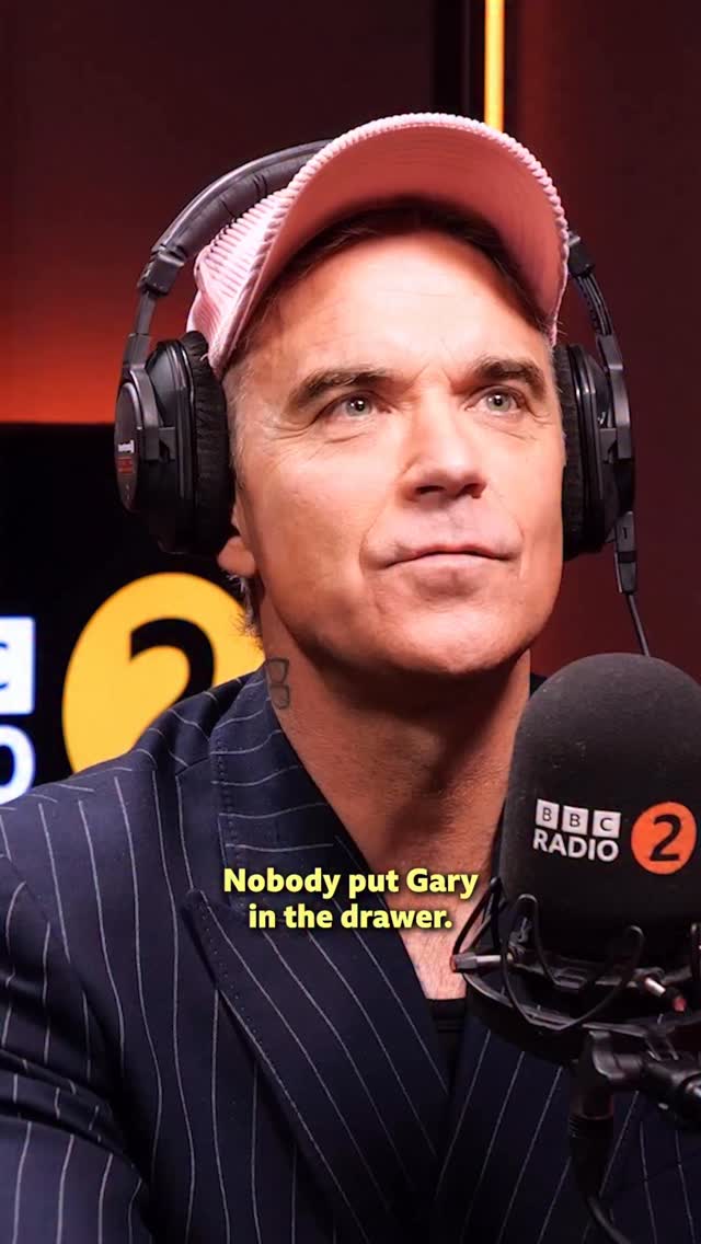 “I’m sure we will ride again” 👀 Robbie Williams chats to ...