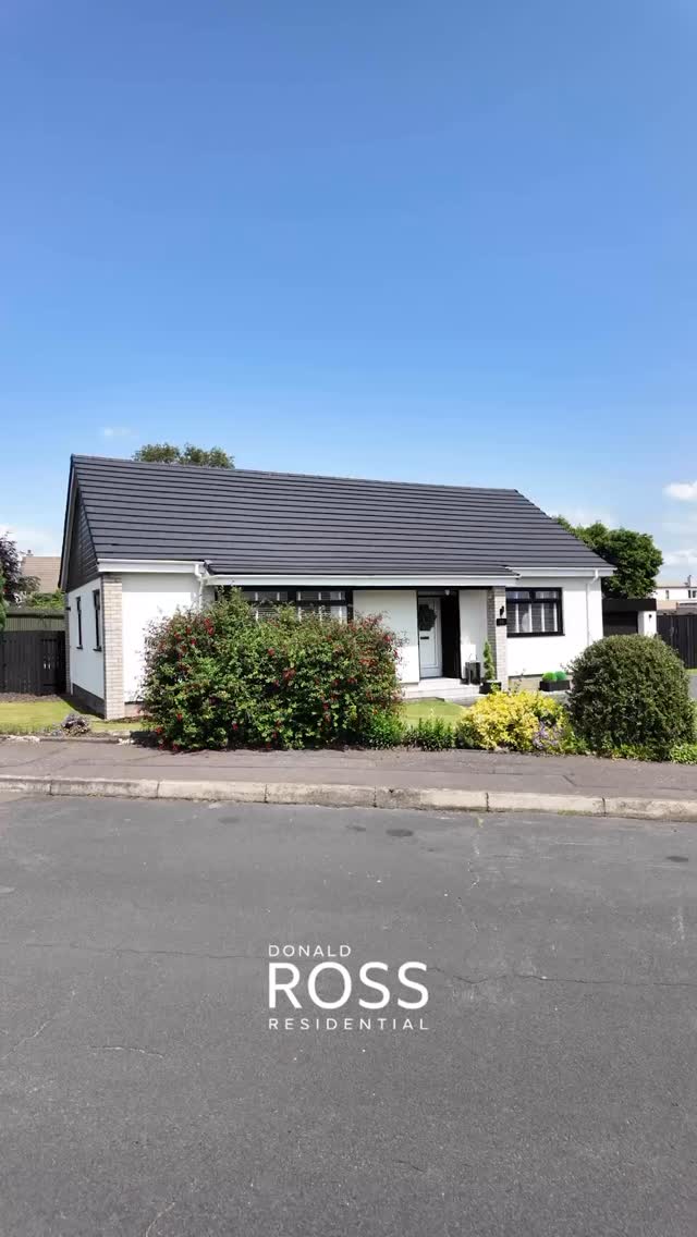 🤩 NEW LISTING 🤩 📍44 Whyte... - Donald Ross Residential | Facebook