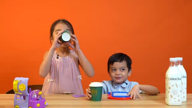 Rockwell Kids Try: The Rockwellist x CMV Txokolat - Hot Chocolate