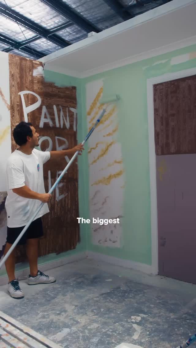 How to paint high walls without missing a spot. Using extension poles ...