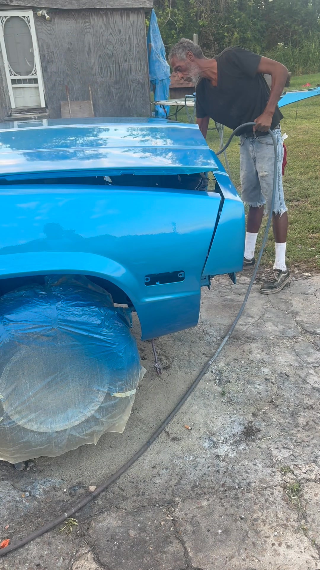 OUTSIDE CUSTOMS BEFORE THE COLOR CHANGE WET💦 | Lester Gardner | Facebook