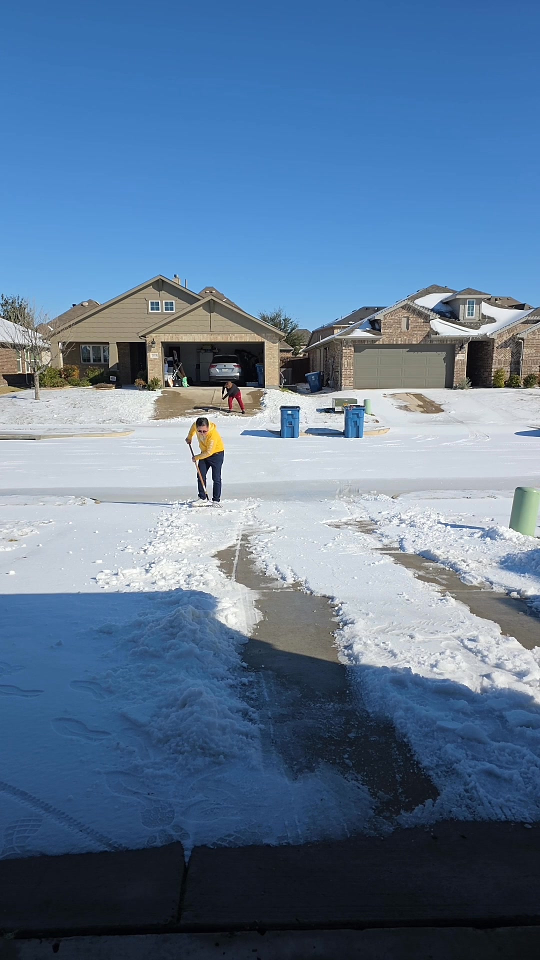 Clearing the driveway Travis Ranch Heath, Dallas Texas Balik sa Bohol ...